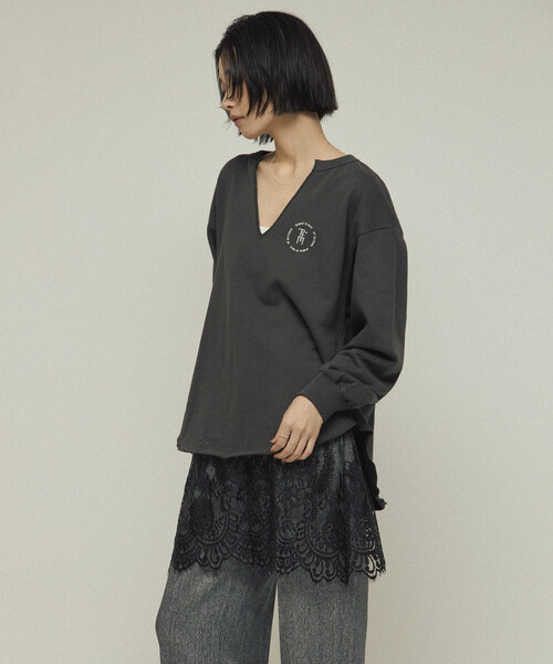 Firsthand（ファーストハンド）の「Firsthand/ファーストハンド オーガニックコットン Vネック 刺繍スウェット / リラックスフィット / 裏毛スウェット（スウェット・レディース・ブラウン/チャコールグレー/グレー・ONE SIZE）」の15枚目の写真