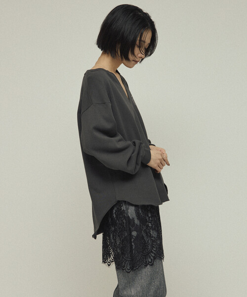 Firsthand（ファーストハンド）の「Firsthand/ファーストハンド オーガニックコットン Vネック 刺繍スウェット / リラックスフィット / 裏毛スウェット（スウェット・レディース・ブラウン/チャコールグレー/グレー・ONE SIZE）」の18枚目の写真