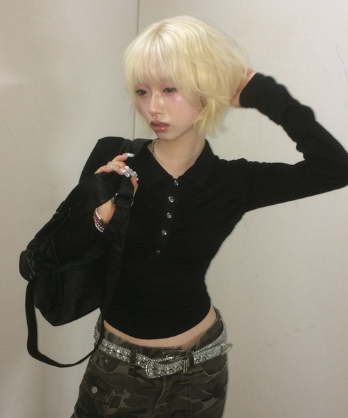 .KOM(ドットコム)の「A'GEM/9 × .kom 『.KOM/ドットケーオーエム』 ドローストリングカラートップス(その他トップス・レディース・ブラック/アイボリー・FREE)」の5枚目の写真