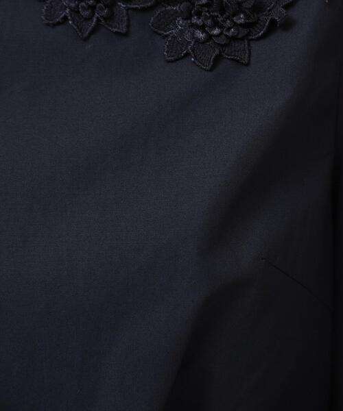 Sunauna（スーナウーナ）の「【フラワーモチーフ付き／袖シフォン】肘下丈ブラウス（シャツ/ブラウス・レディース・ネイビー/ボルドー・38/40）」の13枚目の写真