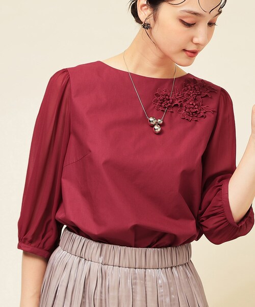 Sunauna（スーナウーナ）の「【フラワーモチーフ付き／袖シフォン】肘下丈ブラウス（シャツ/ブラウス・レディース・ネイビー/ボルドー・38/40）」の11枚目の写真