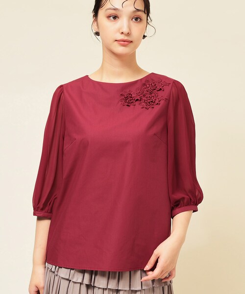 Sunauna（スーナウーナ）の「【フラワーモチーフ付き／袖シフォン】肘下丈ブラウス（シャツ/ブラウス・レディース・ネイビー/ボルドー・38/40）」の9枚目の写真