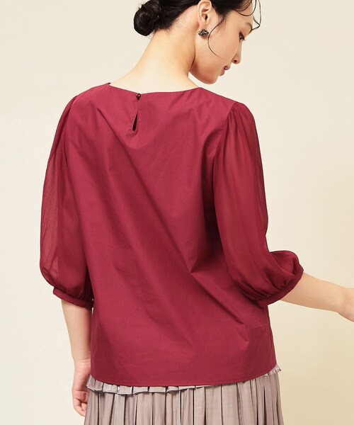 Sunauna（スーナウーナ）の「【フラワーモチーフ付き／袖シフォン】肘下丈ブラウス（シャツ/ブラウス・レディース・ネイビー/ボルドー・38/40）」の7枚目の写真