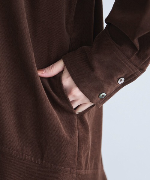 Doux archives（ドゥアルシーヴ）の「コーデュロイカラーレスワンピース（ワンピース・レディース・チャコールグレー/ブラウン/ベージュ・FREE）」の21枚目の写真