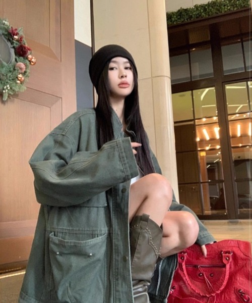 DEVICE（デバイス）の「オーバーサイズ デニム カラー ミリタリー ジャケット ブルゾン（デニムジャケット・レディース・カーキ・FREE）」の12枚目の写真