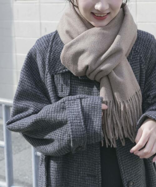 ITEMS URBANRESEARCH（アイテムズ アーバンリサーチ）の「ツイルムジストール（マフラー・レディース・ライトベージュ/ライトブルー/グレー/キャメル・-）」の12枚目の写真