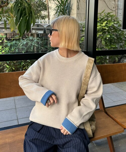 CIAOPANIC TYPY(チャオパニックティピー)の「【ヨレ・伸びが起こりずらくお手入れ簡単】ユニセックス/袖配色/洗える/リシェイプワッフルニットプルオーバー(ニット/セーター・メンズ・チャコールグレー/ブルー/オレンジ/マスタード/グリーン/ボルドー/ホワイト系その他/ライトグレー・LARGE/SMALL/MEDIUM)」の20枚目の写真