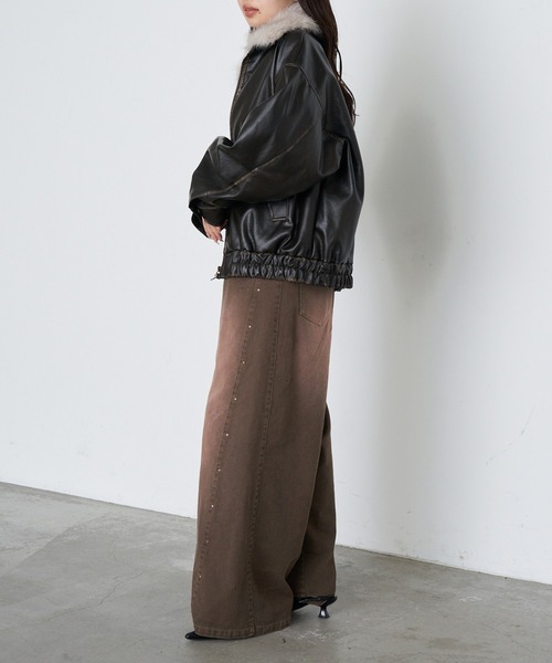 RAY CASSIN(レイカズン)の「【ウエスト調節可/2サイズ展開】スタッズ付ワイドデニム(デニムパンツ・レディース・ブラウン/ネイビー/ブルー・S/M)」の12枚目の写真