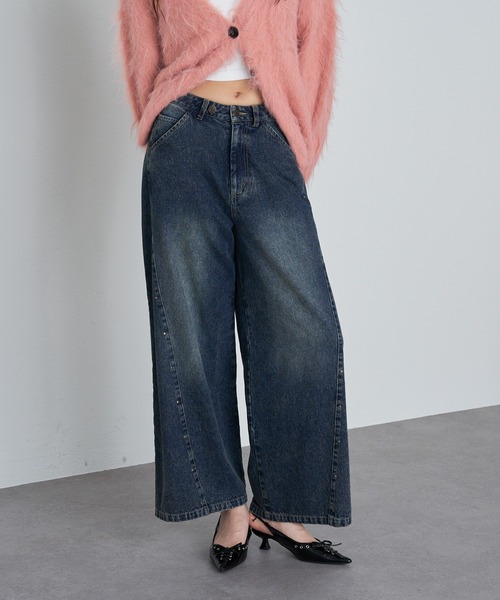 RAY CASSIN(レイカズン)の「【ウエスト調節可/2サイズ展開】スタッズ付ワイドデニム(デニムパンツ・レディース・ブラウン/ネイビー/ブルー・S/M)」の14枚目の写真