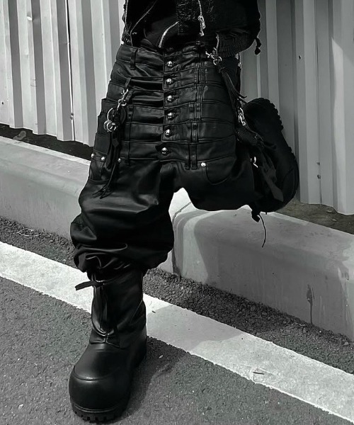 UNIZ（ユニズ）｜デニムパンツ一覧 - WEAR