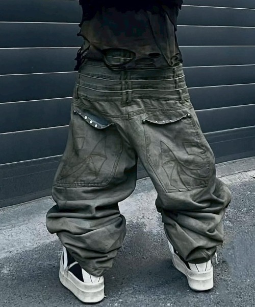 UNIZ（ユニズ）の「【UNIZ】8 Backs J-Cut Pants / 【ユニズ】ダーティーライクレイヤードバルーンデニムパンツ（デニムパンツ・メンズ・ブラック/ブルー・M/L/XL）」の11枚目の写真