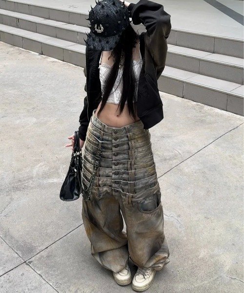 UNIZ（ユニズ）の「【UNIZ】8 Backs J-Cut Pants / 【ユニズ】ダーティーライクレイヤードバルーンデニムパンツ（デニムパンツ・メンズ・ブラック/ブルー・M/L/XL）」の14枚目の写真