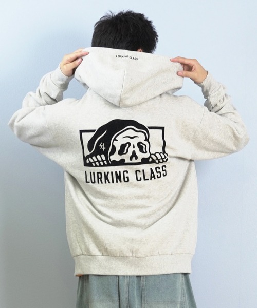 LURKING CLASS(ラーキングクラス)の「LURKING CLASS/ラーキングクラス フルジップパーカー バックプリント ST25FUM02(パーカー・メンズ・グレー/ブラック・M/XL/L)」の19枚目の写真