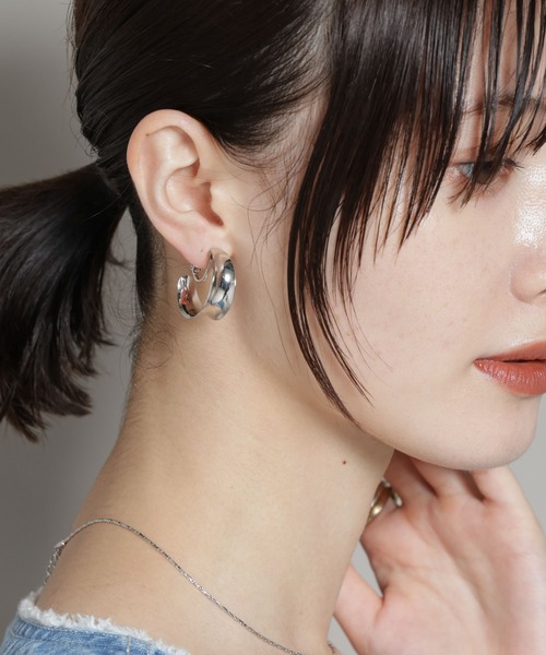 NANO universe（ナノユニバース）の「フープイヤリング（イヤリング・レディース・シルバー/ゴールド・F）」の2枚目の写真