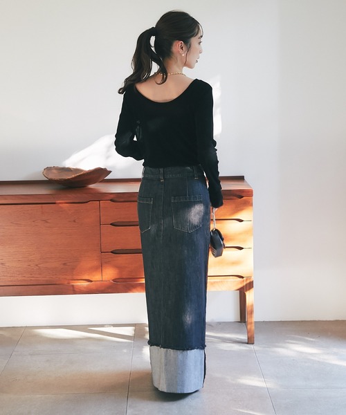La boutique BonBon（ラブティックボンボン）の「ロールアップデニムロングスカート（デニムスカート・レディース・インディゴブルー/ブラック・マルチサイズ）」の8枚目の写真