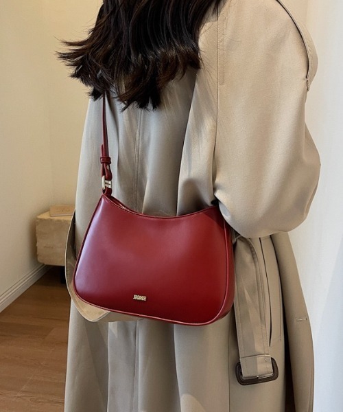 yuue' ( wear )（ユーイ）の「2WAYワンショルダーホーボーバッグ（ショルダーバッグ・レディース・ブラック/ブラウン/レッド・FREE）」の17枚目の写真