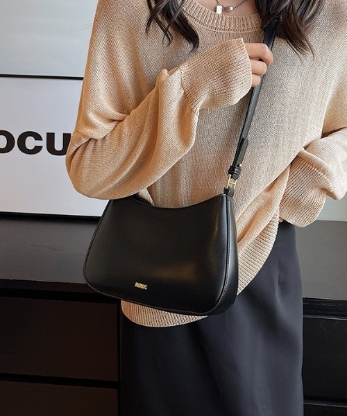 yuue' ( wear )（ユーイ）の「2WAYワンショルダーホーボーバッグ（ショルダーバッグ・レディース・ブラック/ブラウン/レッド・FREE）」の6枚目の写真