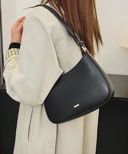 yuue' ( wear )（ユーイ）の「2WAYワンショルダーホーボーバッグ（ショルダーバッグ・レディース・ブラック/ブラウン/レッド・FREE）」の12枚目の写真