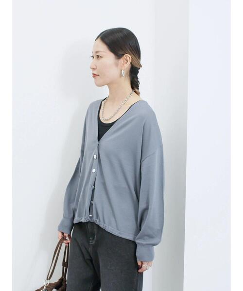 Samansa Mos2 blue（サマンサモスモスブルー）の「裾ドロストニットカーディガン（カーディガン/ボレロ・レディース・ブルー/ベージュ/ブラック・F）」の14枚目の写真