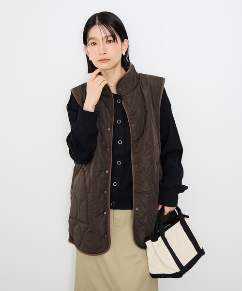 Mac-House(マックハウス)の「Idnes リバーシブルキルトベスト(ベスト・レディース・ブラック/ベージュ/ブラウン・M)」の12枚目の写真