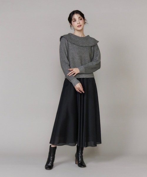 INED（イネド）の「オフショルダー風グリッターニット（ニット/セーター・レディース・サンドグレー/グレー・11号/9号）」の17枚目の写真