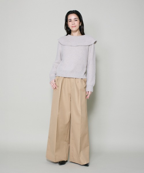 INED（イネド）の「オフショルダー風グリッターニット（ニット/セーター・レディース・サンドグレー/グレー・11号/9号）」の11枚目の写真