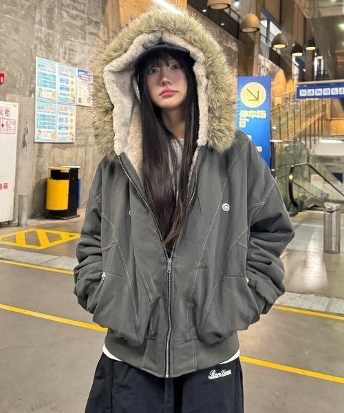 LADY LIKE(レディライク)の「新色追加 2WAYステッチ入り裏ボアファー付きブルゾン(ブルゾン・レディース・カーキ/ブラック/ブラウン/ネイビー/チャコールグレー/アイボリー・M/S)」の12枚目の写真