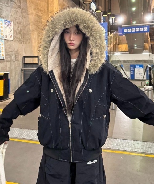 セール】【秋冬新作】2WAYステッチ入り裏ボアファー付きブルゾン