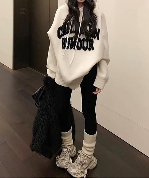 MAISON DE THERESE(メゾン ド テレーズ)の「オーバーサイズ プルオーバーフーディーニット(ニット/セーター・レディース・ブラック/アイボリー/グレー/レッド・M)」の8枚目の写真