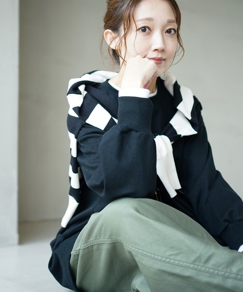 SOLAMONAT(ソラモナ)の「ペンネ天竺背中タックプルオーバー(Tシャツ/カットソー・レディース・ヘザーチャコール/杢グレー/ホワイト系その他/サンドグレー/ホワイト/ブラック/ブラウン・FREE)」の14枚目の写真