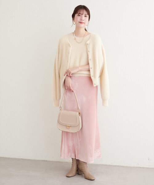 natural couture(ナチュラルクチュール)の「フェザーヤーンニットカーディガン(カーディガン/ボレロ・レディース・ブラウン/ピンク/オフホワイト・FREE)」の6枚目の写真