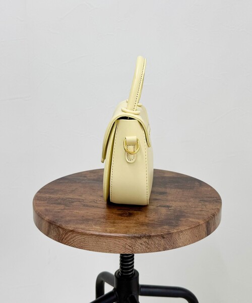 fredy emue（フレディエミュ）の「ソリッドカラーポシェット（ショルダーバッグ・レディース・イエロー/ブラック・FREE）」の14枚目の写真