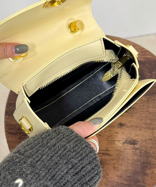 fredy emue（フレディエミュ）の「ソリッドカラーポシェット（ショルダーバッグ・レディース・イエロー/ブラック・FREE）」の19枚目の写真