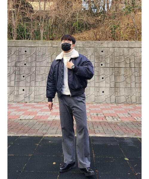 MUSINSA STANDARD（ムシンサスタンダード）の「リラックスドタートルネック長袖Tシャツ[ホワイト]（Tシャツ/カットソー・メンズ・その他・SMALL/MEDIUM/LARGE/X-LARGE/XX-LARGE/XXX-LARGE）」の15枚目の写真