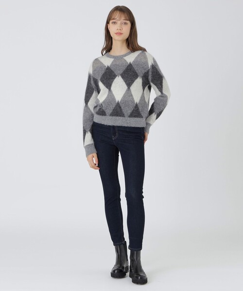 BLUE LABEL CRESTBRIDGE(ブルーレーベルクレストブリッジ)の「ヘアリーアーガイルニット(ニット/セーター・レディース・ベージュ/ブルー系その他2/グレー系その他・38)」の4枚目の写真