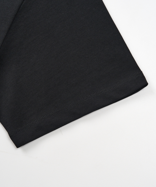 TOFFEE（トフィー）の「ベーシックハーフクロップTシャツ（ブラック）（Tシャツ/カットソー・メンズ・その他・SMALL/MEDIUM/LARGE/X-LARGE）」の4枚目の写真