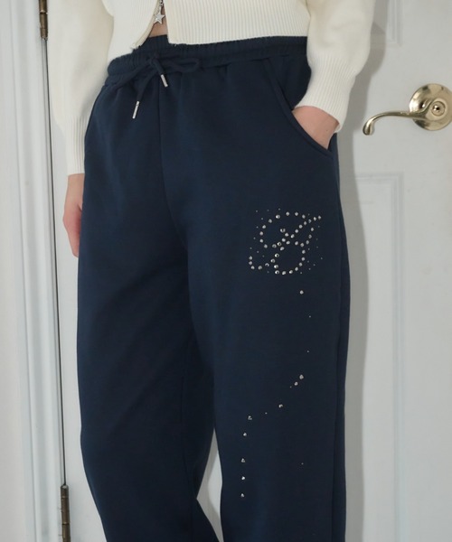Birthday room（バースデイルーム）の「ラインストーンバレルレッグスウェットパンツ/rhinestone barrel leg sweatpants（スウェットパンツ・レディース・グレー/ネイビー・FREE）」の5枚目の写真