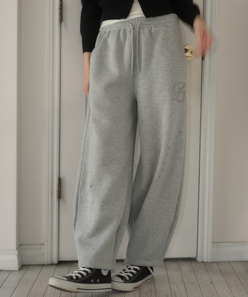Birthday room（バースデイルーム）の「ラインストーンバレルレッグスウェットパンツ/rhinestone barrel leg sweatpants（スウェットパンツ・レディース・グレー/ネイビー・FREE）」の12枚目の写真