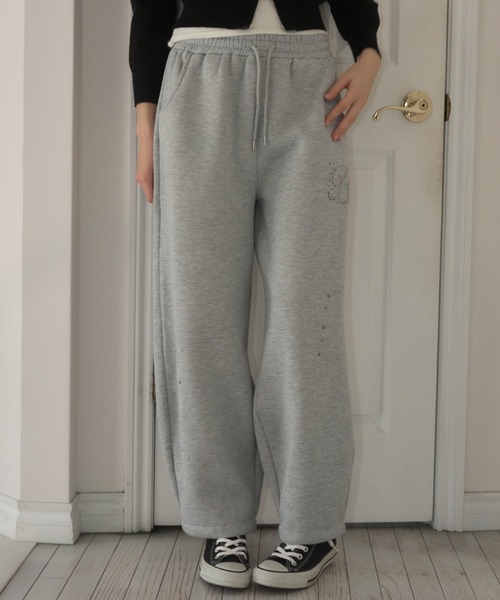 Birthday room（バースデイルーム）の「ラインストーンバレルレッグスウェットパンツ/rhinestone barrel leg sweatpants（スウェットパンツ・レディース・グレー/ネイビー・FREE）」の13枚目の写真