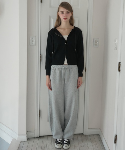 Birthday room（バースデイルーム）の「ラインストーンバレルレッグスウェットパンツ/rhinestone barrel leg sweatpants（スウェットパンツ・レディース・グレー/ネイビー・FREE）」の15枚目の写真