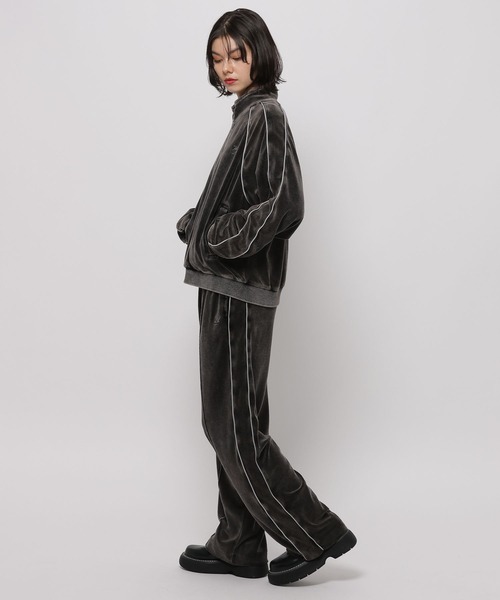 niko and...（ニコアンド）の「【WILLIAM B.ELIOTT】ベロアZIPジャケット（パーカー・レディース・パープル/チャコール・LARGE/MEDIUM）」の18枚目の写真