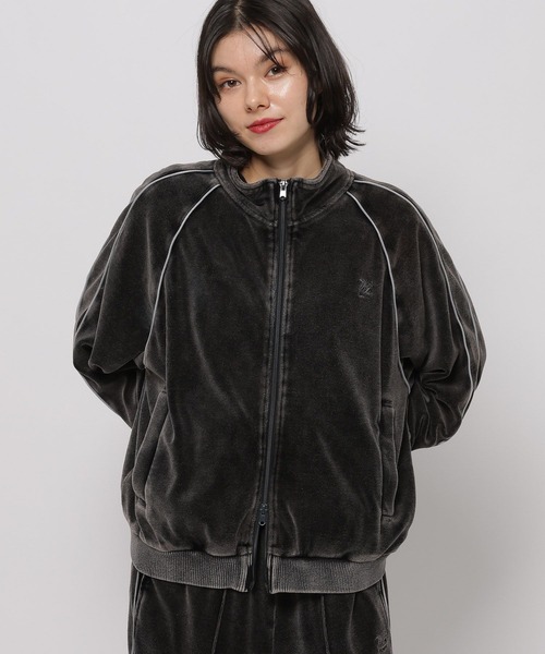 niko and...（ニコアンド）の「【WILLIAM B.ELIOTT】ベロアZIPジャケット（パーカー・レディース・パープル/チャコール・LARGE/MEDIUM）」の19枚目の写真
