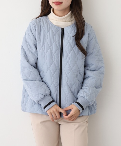 EGLANTINE(エグランティーヌ)の「EGLANTINE ノーカラー中綿ジャケット(ダウンジャケット/コート・レディース・ブラック/コーラル/ブラウン/サックスブルー/アイボリー・38)」の4枚目の写真