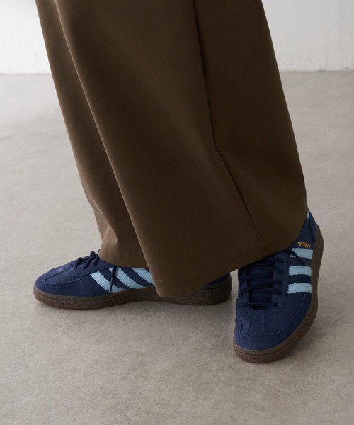 COLLAGE GALLARDAGALANTE(コラージュガリャルダガランテ)の「adidas/HANDBALL SPEZIAL(スニーカー・レディース・ネイビー・24cm/24.5cm/23.5cm)」の6枚目の写真