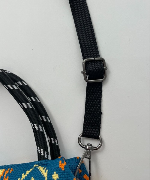 210nouve（トゥージュヌーブ）の「【2WAY】柄 ニット ハンド/ショルダーバッグ（ハンドバッグ・レディース・パープル/ブルー/ブラック/アイボリー・FREE）」の21枚目の写真