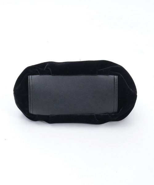 axes femme（アクシーズファム）の「カメオ付リボンベロアバッグ（ボストンバッグ・レディース・ワイン/ブラック・FREE）」の9枚目の写真