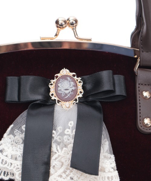 axes femme（アクシーズファム）の「カメオ付リボンベロアバッグ（ボストンバッグ・レディース・ワイン/ブラック・FREE）」の14枚目の写真