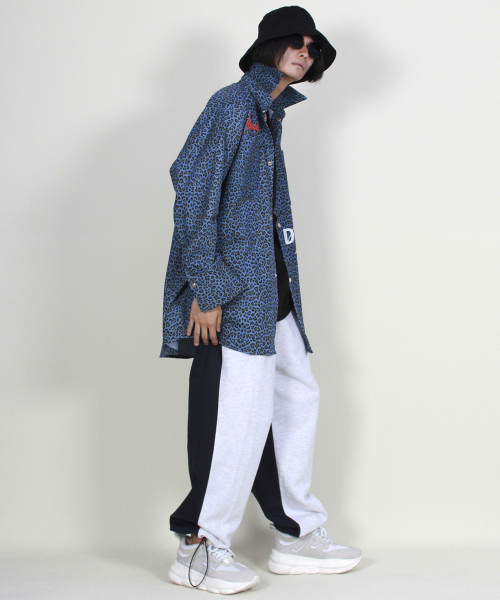 DEMARC(ドゥマーク)の「反転配色ワイドフィットワンタックストリングジョガーパンツネイビー&ホワイト(スウェットパンツ・メンズ・その他・LARGE)」の1枚目の写真