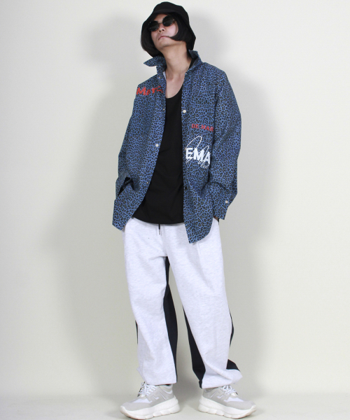 DEMARC(ドゥマーク)の「反転配色ワイドフィットワンタックストリングジョガーパンツネイビー&ホワイト(スウェットパンツ・メンズ・その他・LARGE)」の2枚目の写真