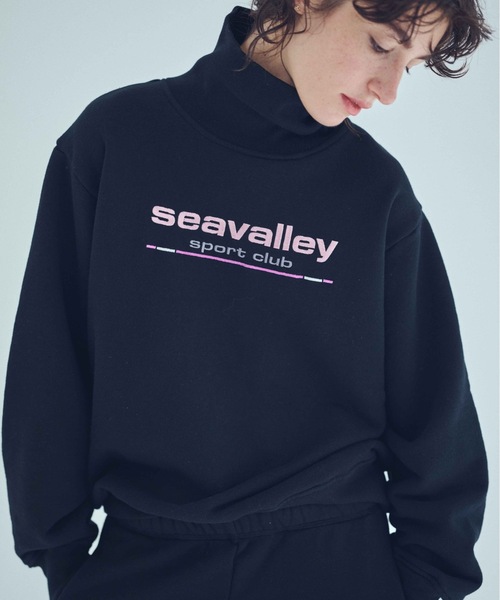 SEA（シー）の「Seavalley Sprot club ハイネックスウェット（スウェット・レディース・ブラック/グレー・ONE SIZE）」の2枚目の写真